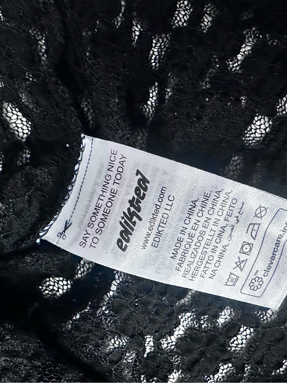 Edikted Rye Sheer Texture Top and Short Set size small - Picture 7 of 7